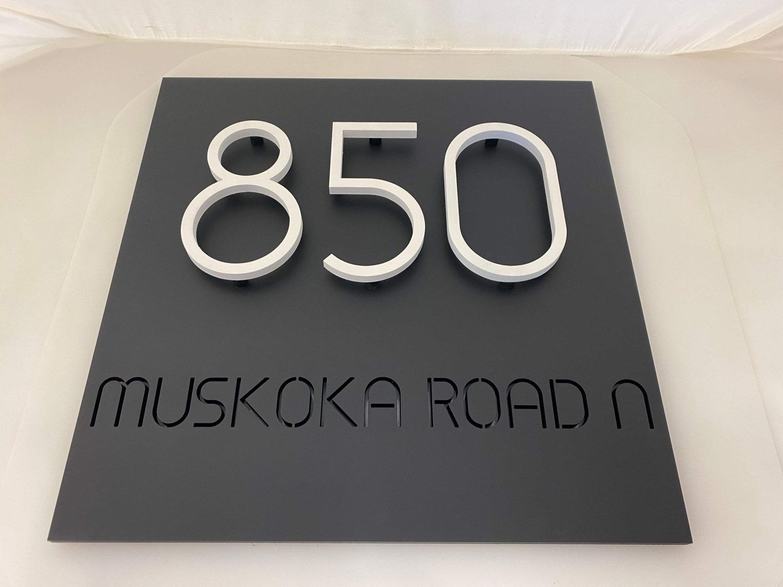 Vivid House Number | Residential Room Numbers | 850 Muskoka Road N | White Finish | Custom Black Plate